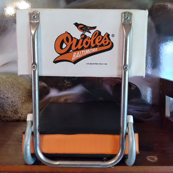 Collectible MLB 1992 Orioles Stadium seat - Picture 1 of 7